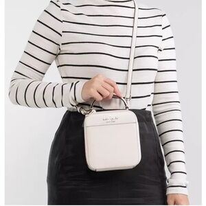 NWT Kate Spade Daisy Vanity Crossbody Parchment (White Creamy Ivory Shade $279